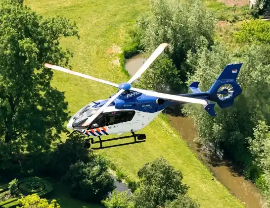 Foto van helikopter: pH Pxd 4