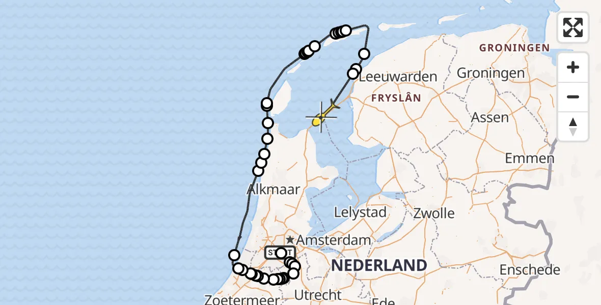Routekaart van de vlucht: Politieheli naar Breezanddijk, Vaarwater benoorden langs Afsluitdijk